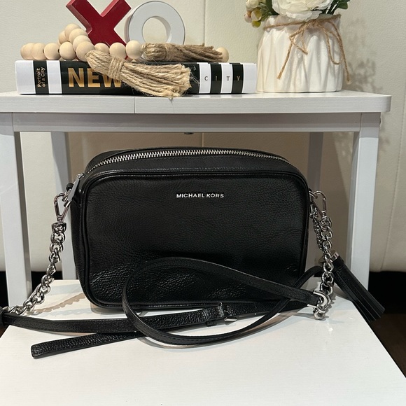 Michael Kors Ginny Leather Crossbody Bag ❤️💋 - Picture 2 of 6
